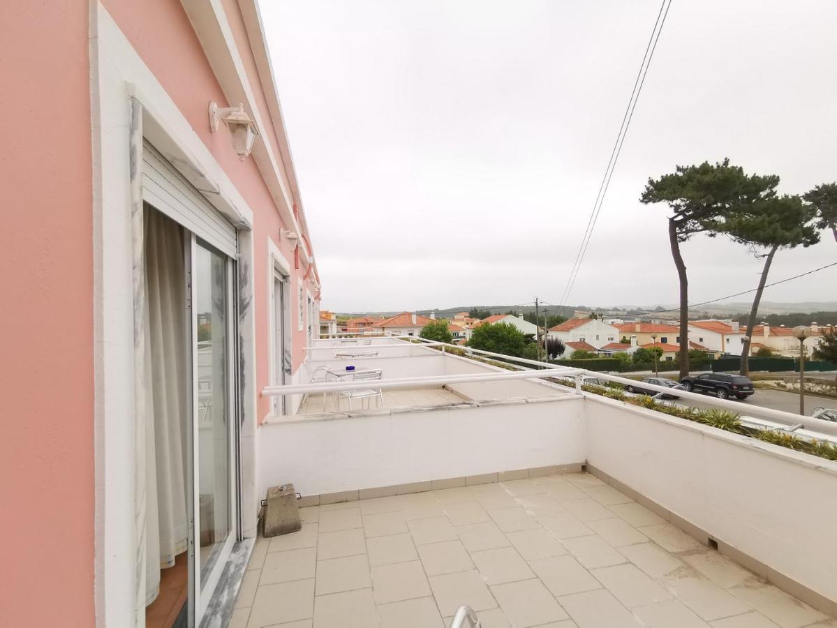 Residencial O Ninho Do Pinhal Hotell Bombardeira Exteriör bild