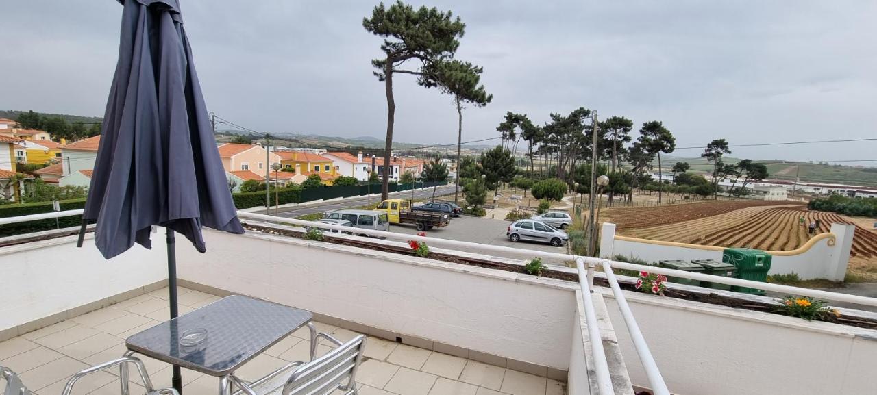 Residencial O Ninho Do Pinhal Hotell Bombardeira Exteriör bild